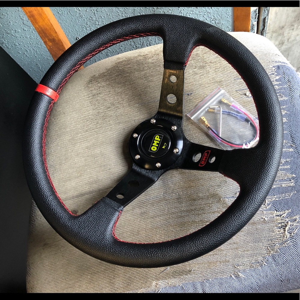 OMP steering wheel